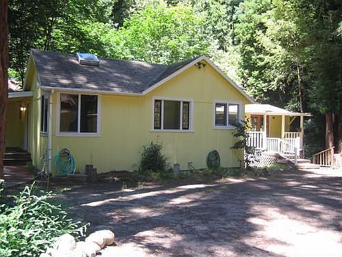 1st image of 320 Fern Dr