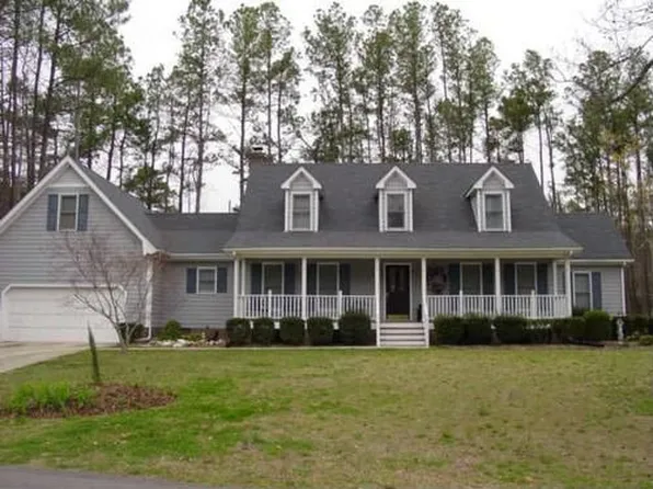 102 Carmel Ct, Cary, NC 27511