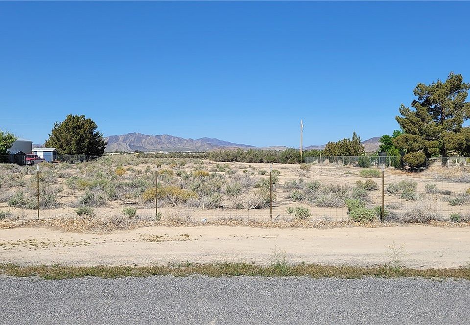 2nd image of 3170 Rancho Paradiso St