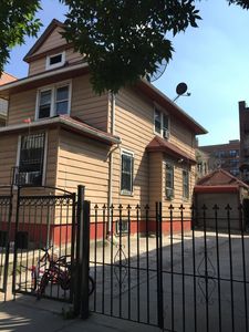4072 Gleane St, Elmhurst, NY, 11373