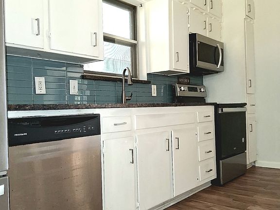 3rd image of 1111 Hickory St