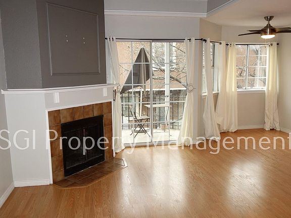 5th image of 3033 San Jacinto St APT 323C