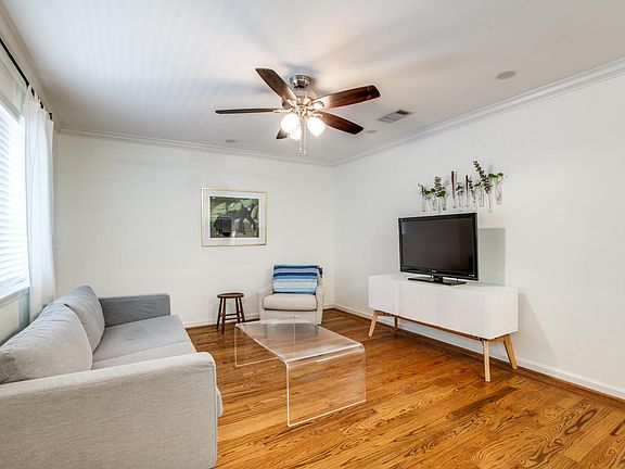 4th image of 1449 Heights Blvd #229