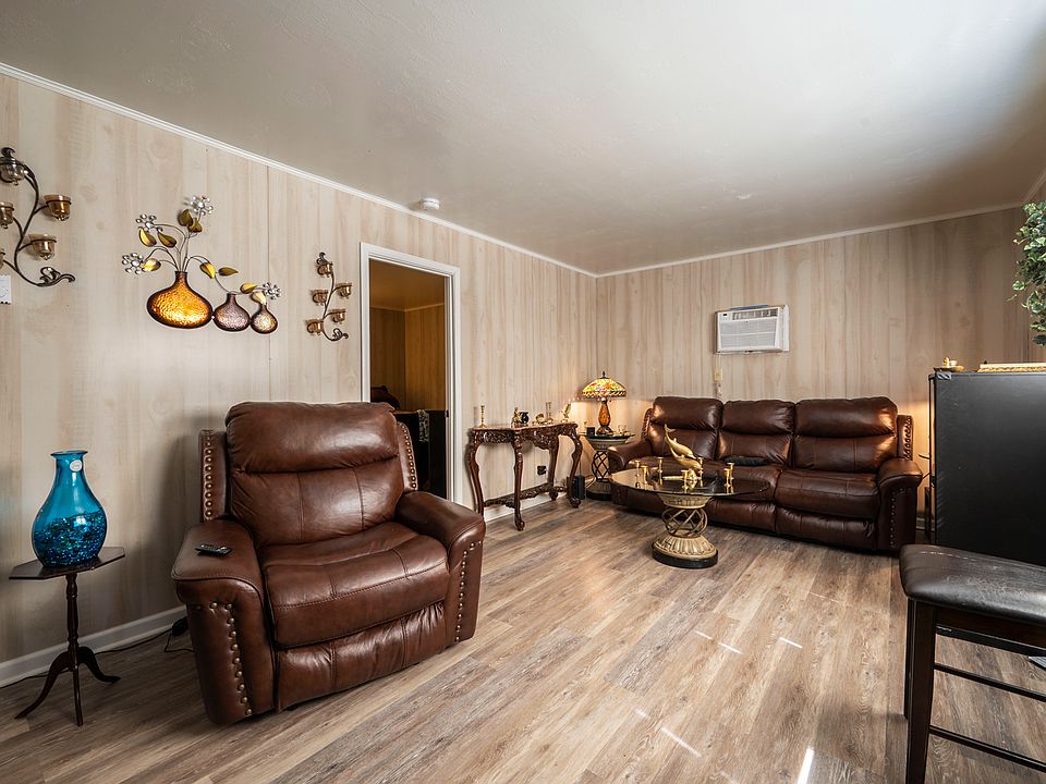 2nd image of 2341 Hill Dr #36-D