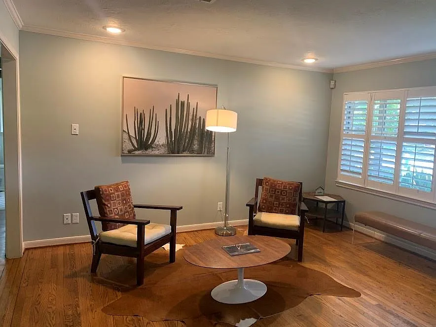 2 bed, 1.0 bath, 1191 sqft, $2,900 — Photo 2