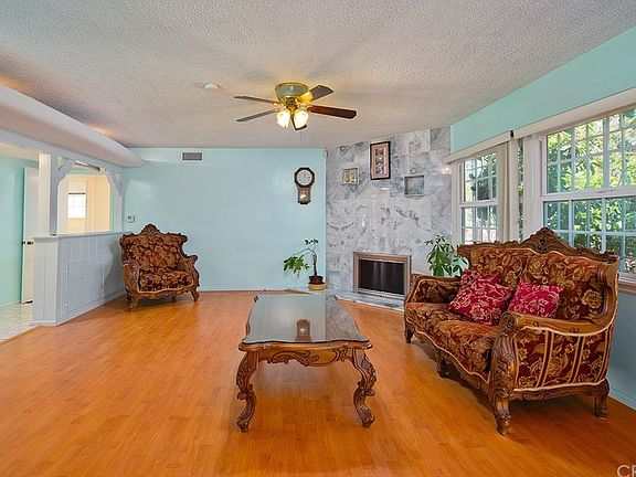 3rd image of 8122 Ventura Canyon Ave