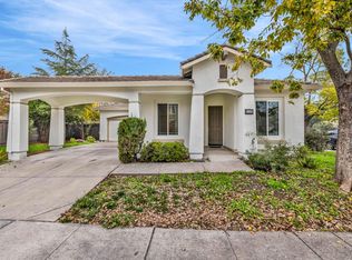 5520 Elkhart St, Sacramento, CA 95835