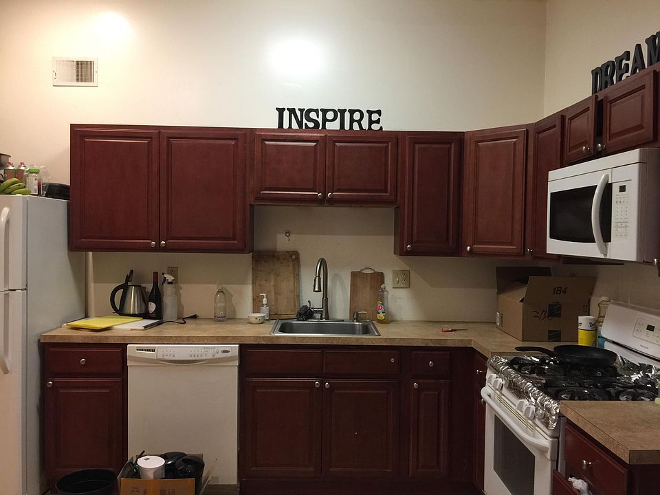 1st image of 1824 W Diamond St APT 1