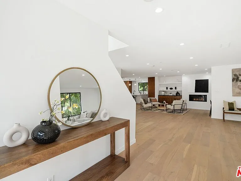 4545 Balboa Ave — Photo 5