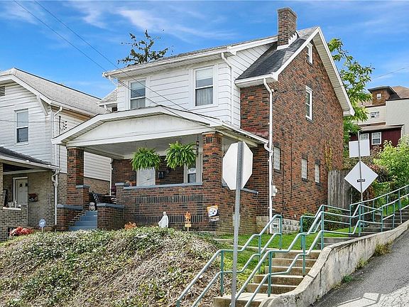 2nd image of 900 Woodbourne Ave