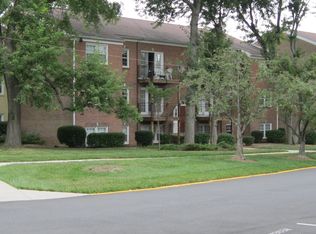 9487 Fairfax Blvd APT 101, Fairfax, VA 22031