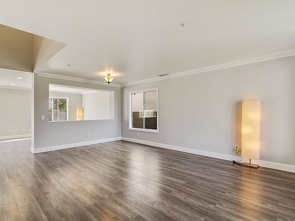 Living Room/ Dining Room