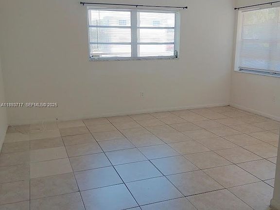 4th image of 1826 Cleveland St APT 1