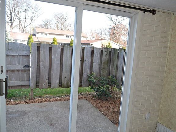 4th image of 515 Liberty Dr APT C