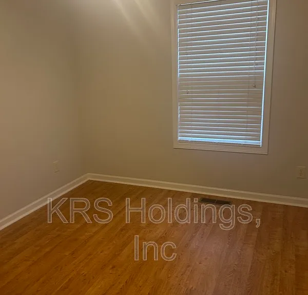 125 Joyce Dr — Photo 10