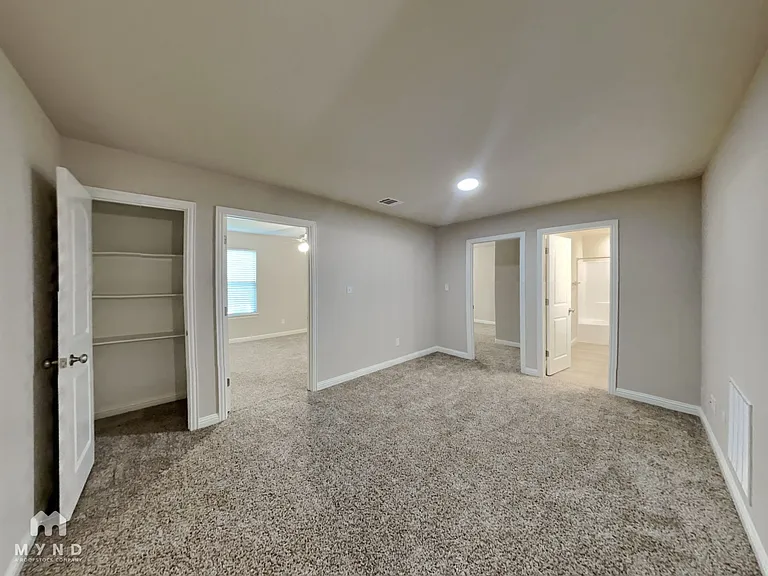 724 Rolling Terrace Cir — Photo 7