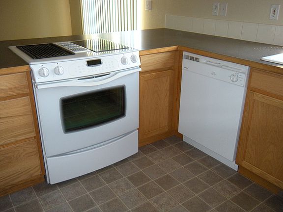 5th image of 9928 2nd Pl SE