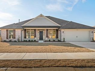 2531 Rutherford Dr, Southaven, MS 38672