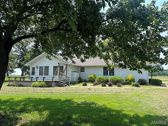3rd image of 23320 Caitie Ln