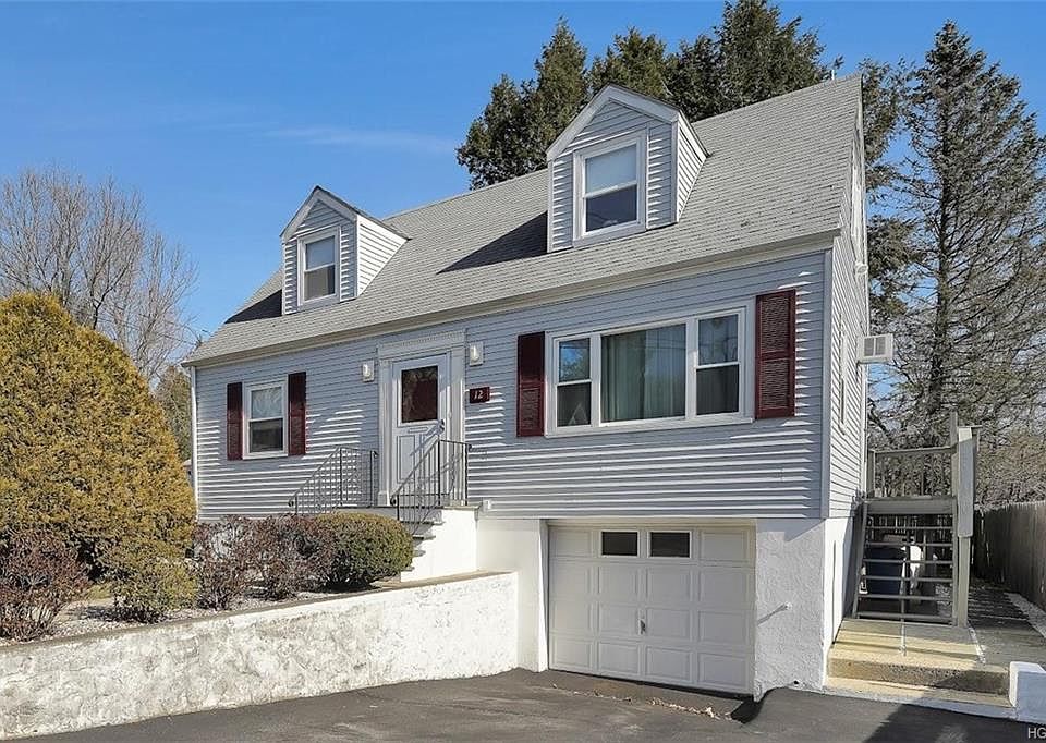 1st image of 12 Dellworth Dr