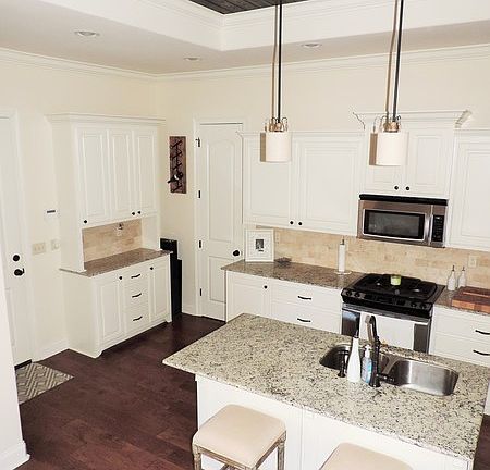 5th image of 112 Autumnbrook Dr