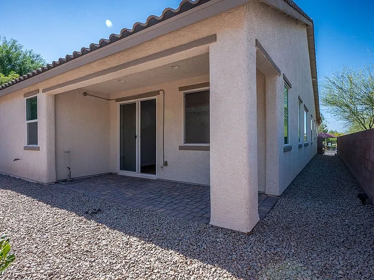 4032 Little Bay Ave — Photo 25