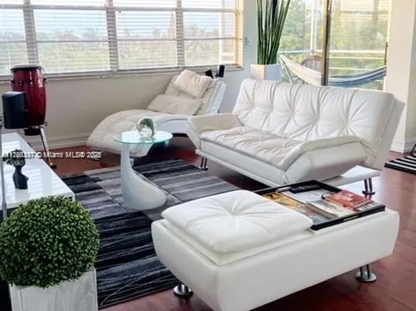 2771 Taft St APT 403, Hollywood, FL 33020