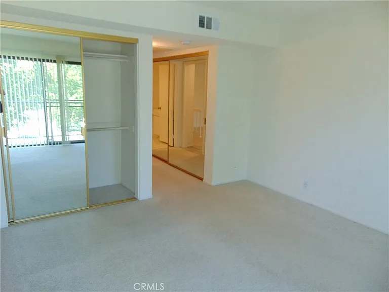 2203 Apricot — Photo 12