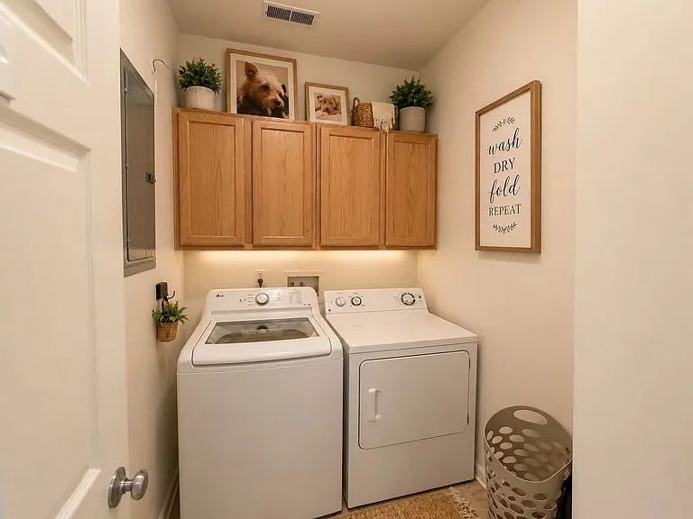 1346 Hillcrest Dr — Photo 9