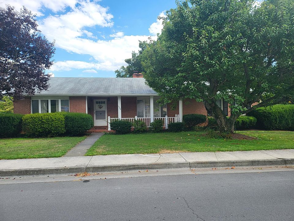 1st image of 1504 Handley Ave