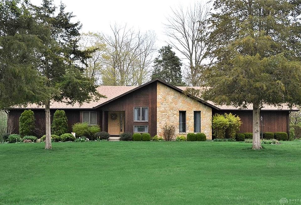 1st image of 172 Vanessa Dr