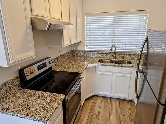 2nd image of 6081 Wilkinson St