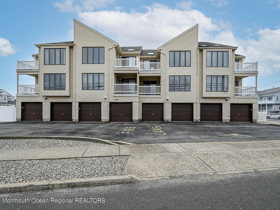 1st image of 1660 Bay Boulevard #105