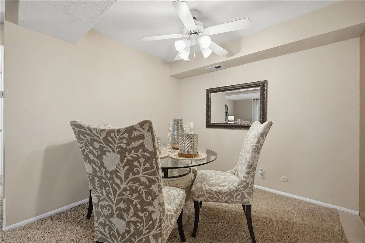 Beau Jardin Apartments — Photo 4