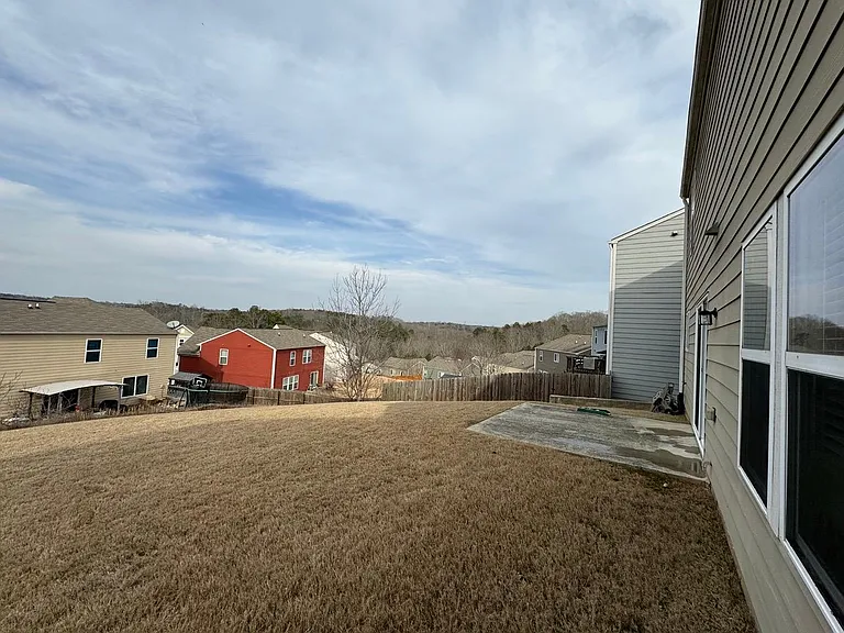 1620 Shire Village Dr — Photo 52