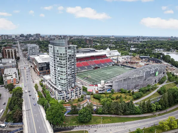 1035 Bank St #307, Ottawa, ON K1S 5K3