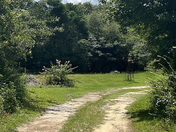 5th image of 2124 County Road 1149