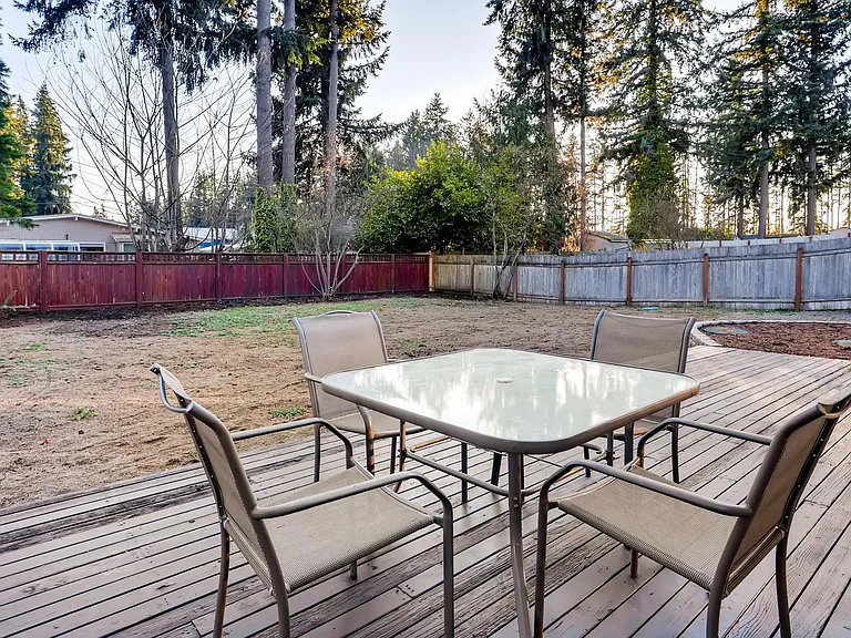 Patio - perfect for hanging out on the deck