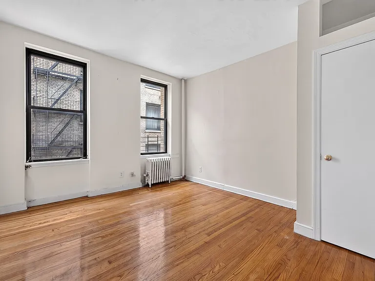 969 1st Ave #4S — Photo 7