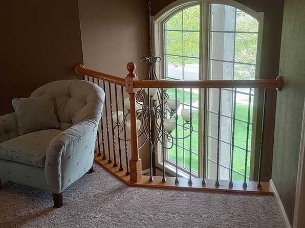 1306 McCormick Dr, Nappanee, IN 46550