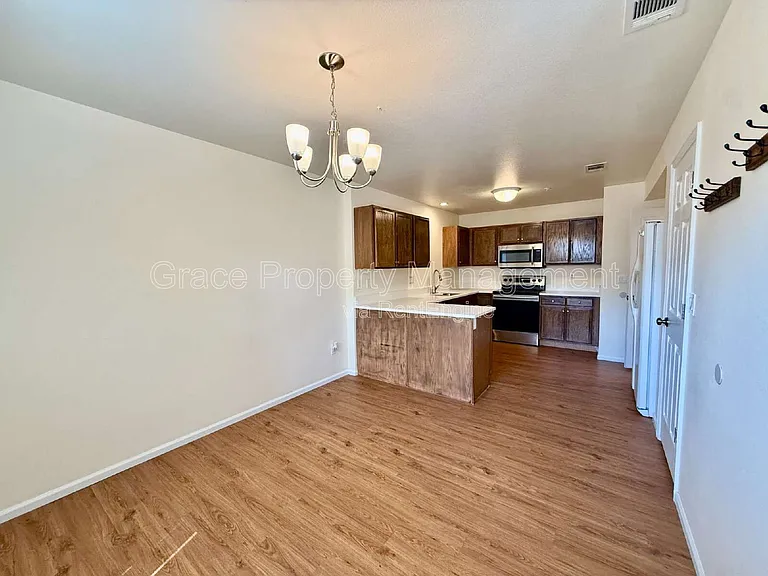 2900 Purcell St #O-4 — Photo 7