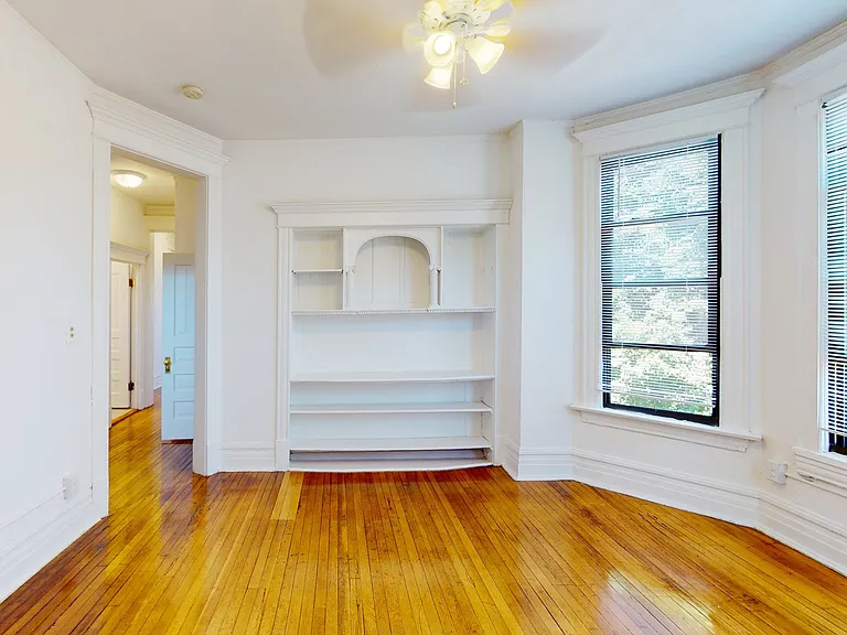 Dining/Living room