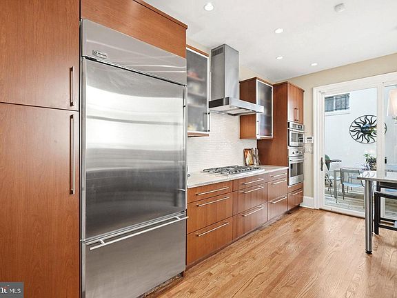3rd image of 1603 S St NW