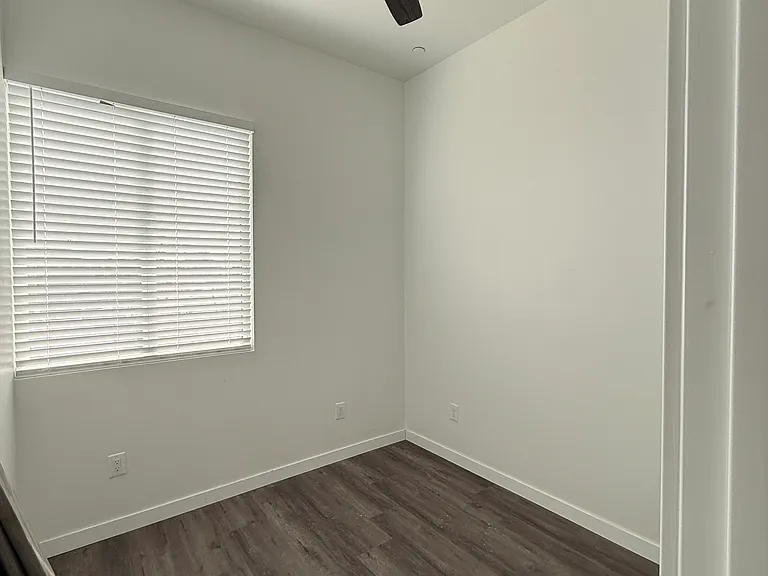 1829 N Ave #1 — Photo 4