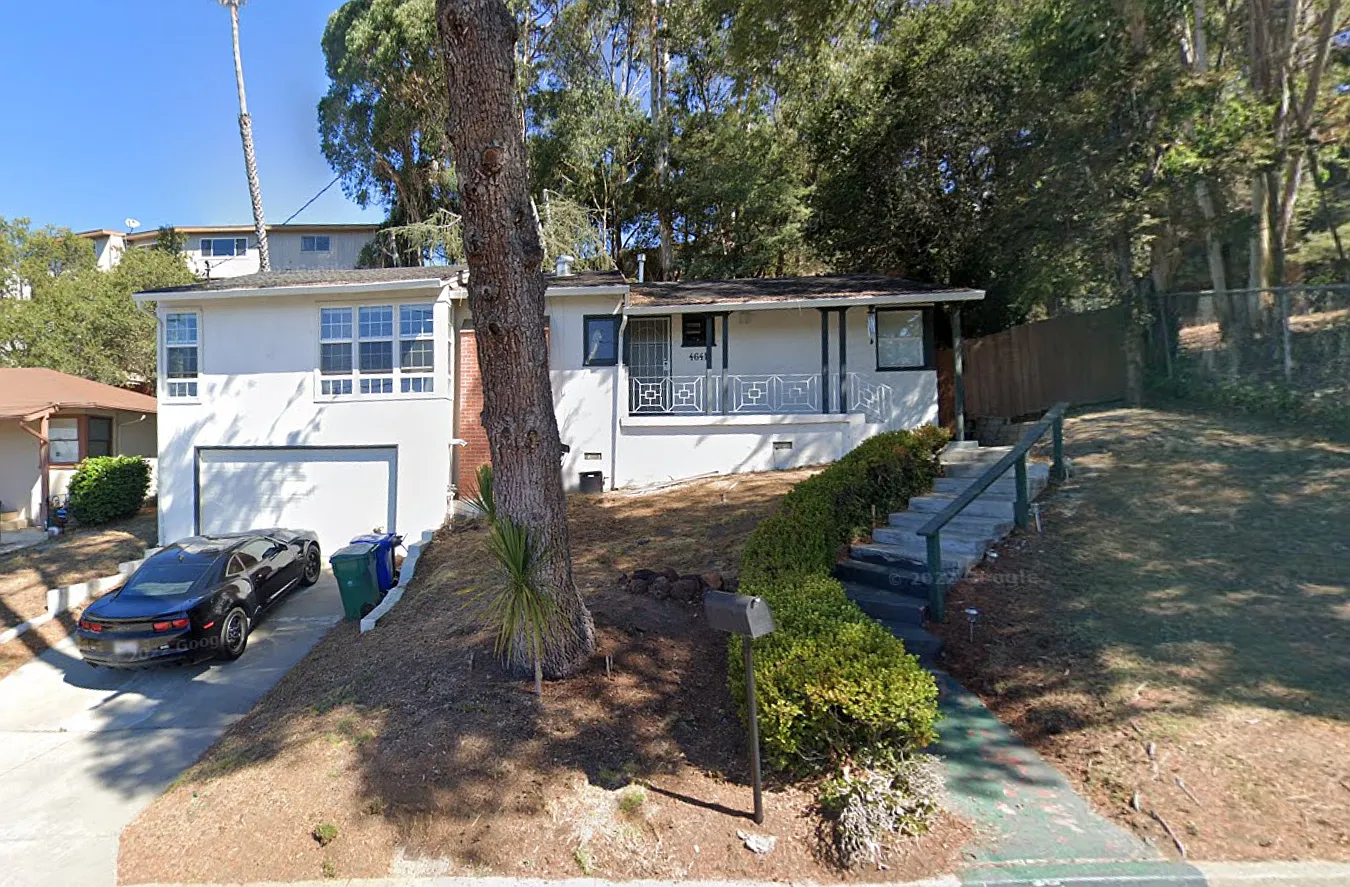 3 bed, 2.5 bath, 1618 sqft, $3,995 — Photo 2
