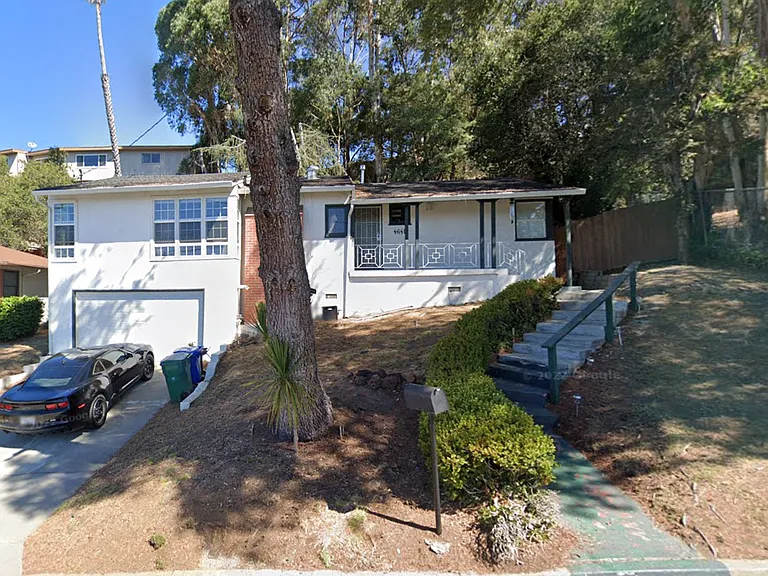 4641 Geranium Pl — Photo 2