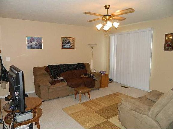 4th image of 5705 Liberty Creek Dr E