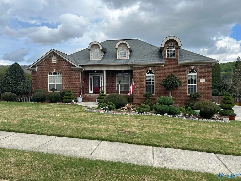 4409 Hampton Ridge Dr SE — Photo 1