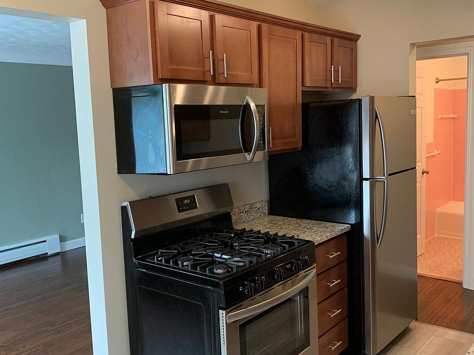 1st image of 1511 7th St W #A