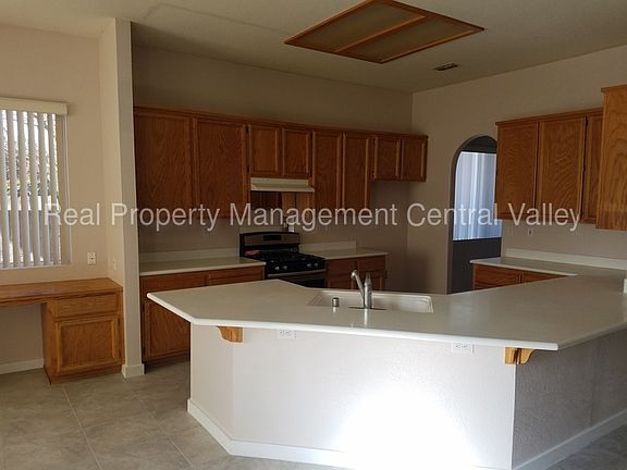 5th image of 3253 Kay Bridges Pl